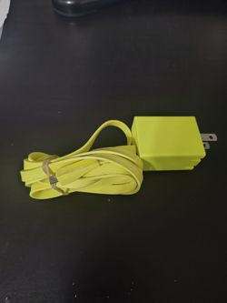 UE Yellow-Green Wall Charger with Flat Cable
