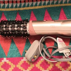 Infinitipro by Conair Frizz Free 1.5-inch Hot Air Brush 