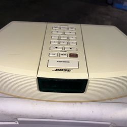 BOSE Wave Radio AWR1-1W AM/FM Radio Alarm