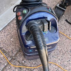 Desiderio Auto Steamer And Vacuum