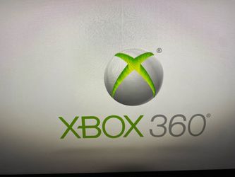 Xbox 360 Slim 250gb w/2 Controllers, Power Brick and hobbit game