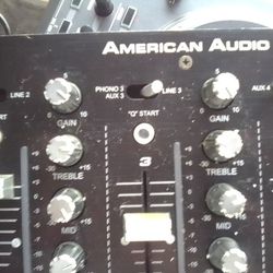 AMERICAN AUDIO 4 CHANNEL PRO DJ MIXER