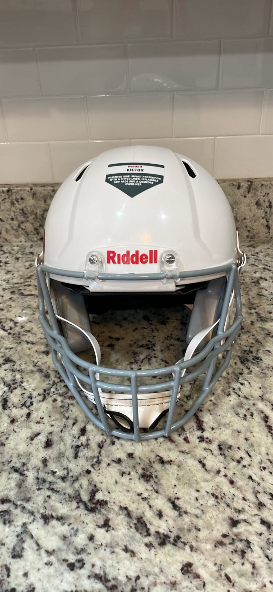 Riddell Youth Large Football Helmet Victor White With Chin Strap
