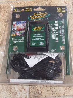 New Battery Tender Junior 12V 750mA Charger and maintainer