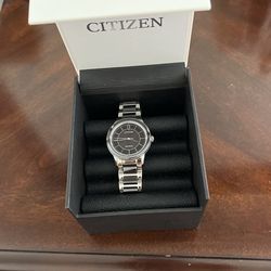 Women’s Citizen Solar Watch