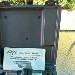 SKIL 1/2 inch reversible drill With Case