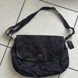 COACH messenger Bag Like New