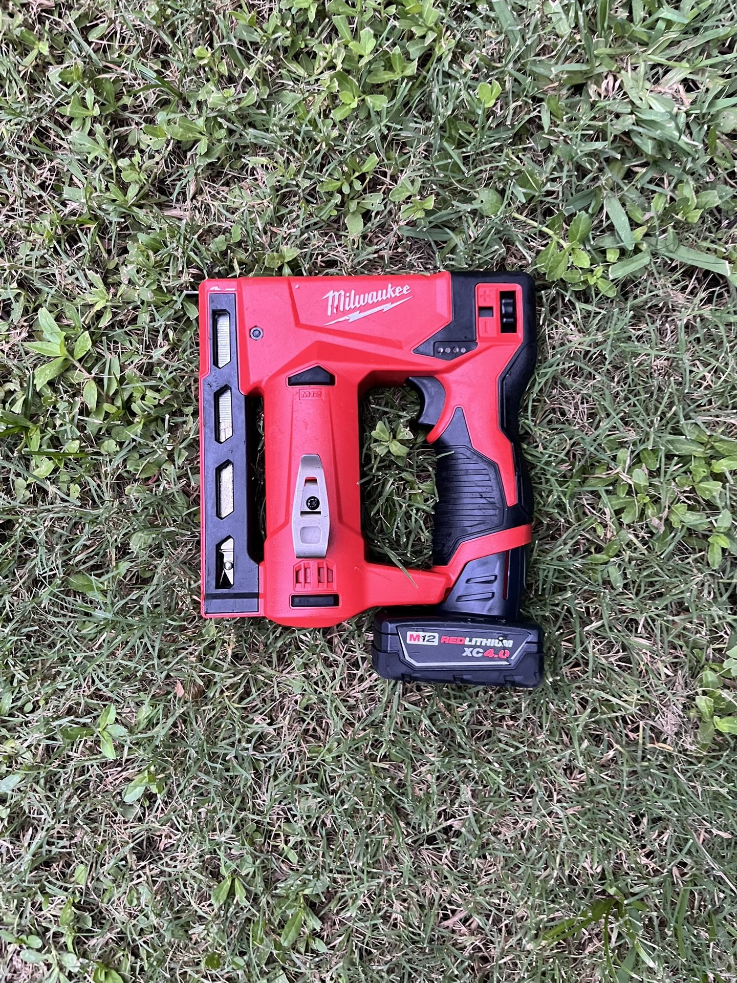 Milwaukee Stapler 3/8”
