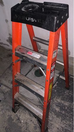 step ladder fibber glass used 4feet