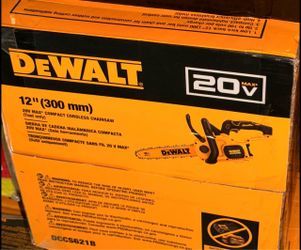Dewalt 20 volt cordless brushless 12” chainsaw