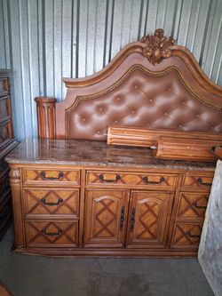 Elegant Traditional Bedroom Dresser with Marble Top & 2 Matching Nightstands and Dresser Mirror - Solid Wood