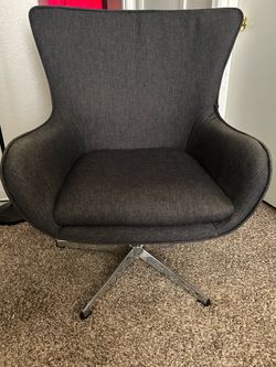 Accent chair- swivel