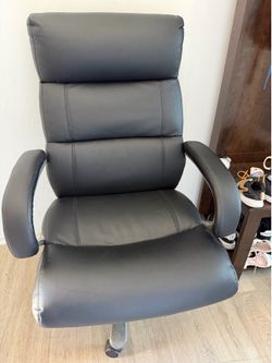 Ultra-Plush Black Leather High-Back Executive Office Desk Chair