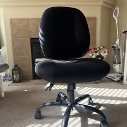 FANCY OFFICE CHAIR