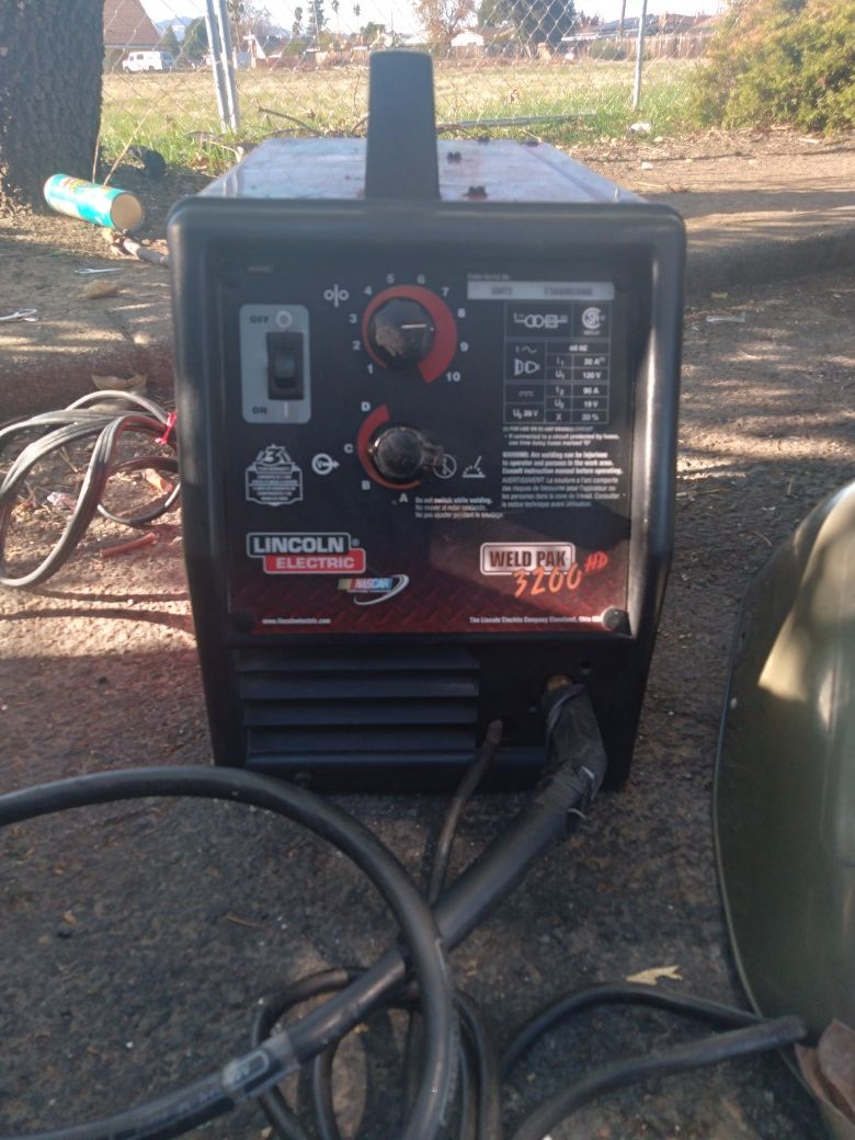 Lincoln Electric Nascar Weld Pak 3200 HD for Sale in Fairfield, CA