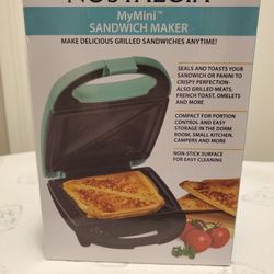 NOSTALGIA-My Mini Sandwich Maker