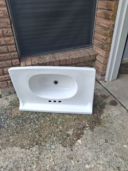 White sink 19x36