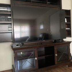 Entertainment Center/ Tv Stand 