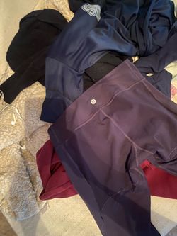 Lululemon leggings size 4