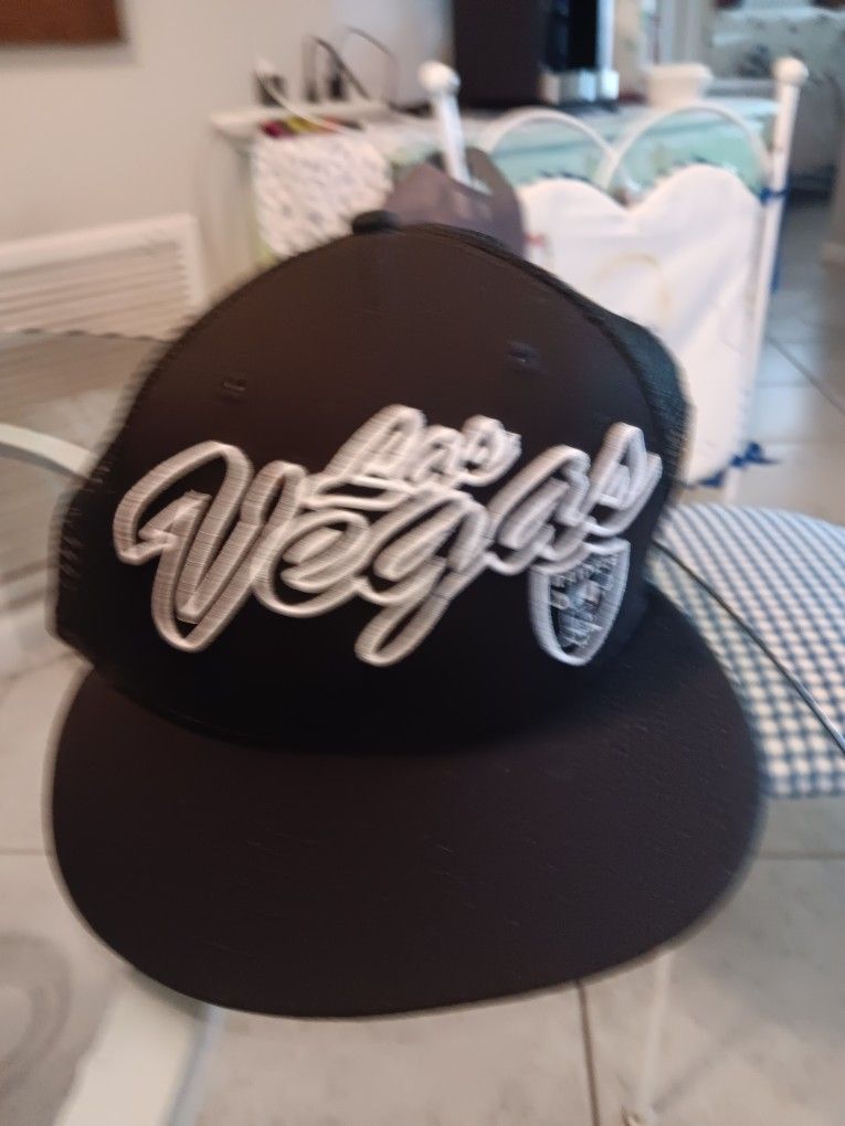 Las Vegas Raiders Trucker Hat Nwot