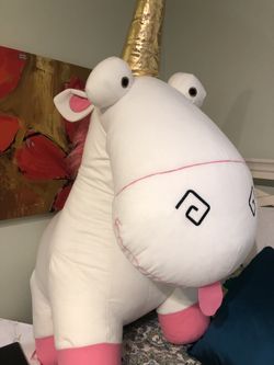 Giant despicable me unicorn