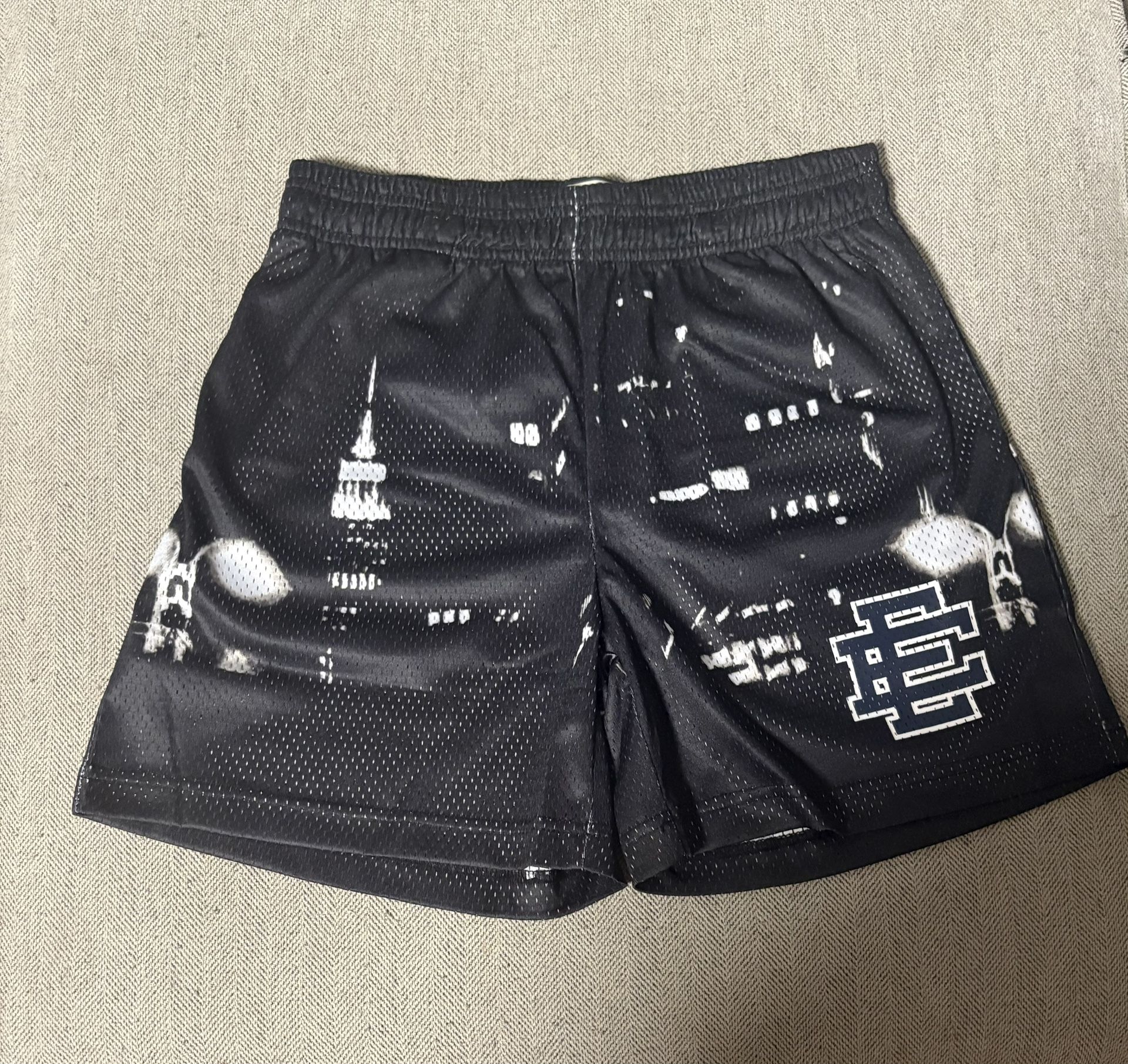 ee Shorts Skyline, Size Medium In Mens