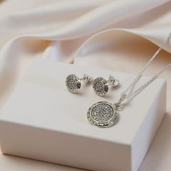 Pandora Gift Set
