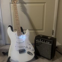 Squier Stratocaster + Fender Amp nd Accessories 