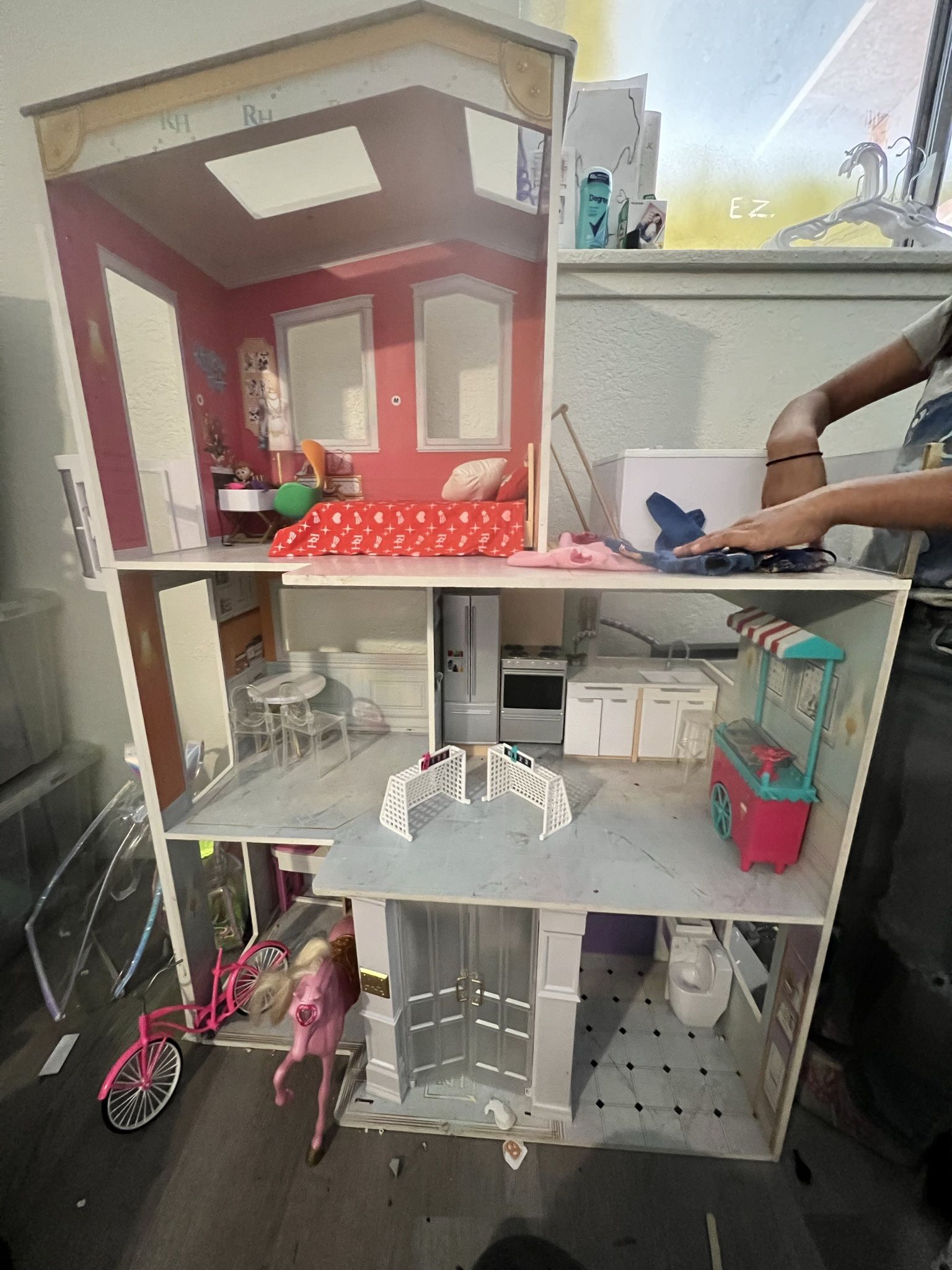 3ft Rainbow High Doll House