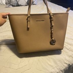 Michael Kors PocketBook