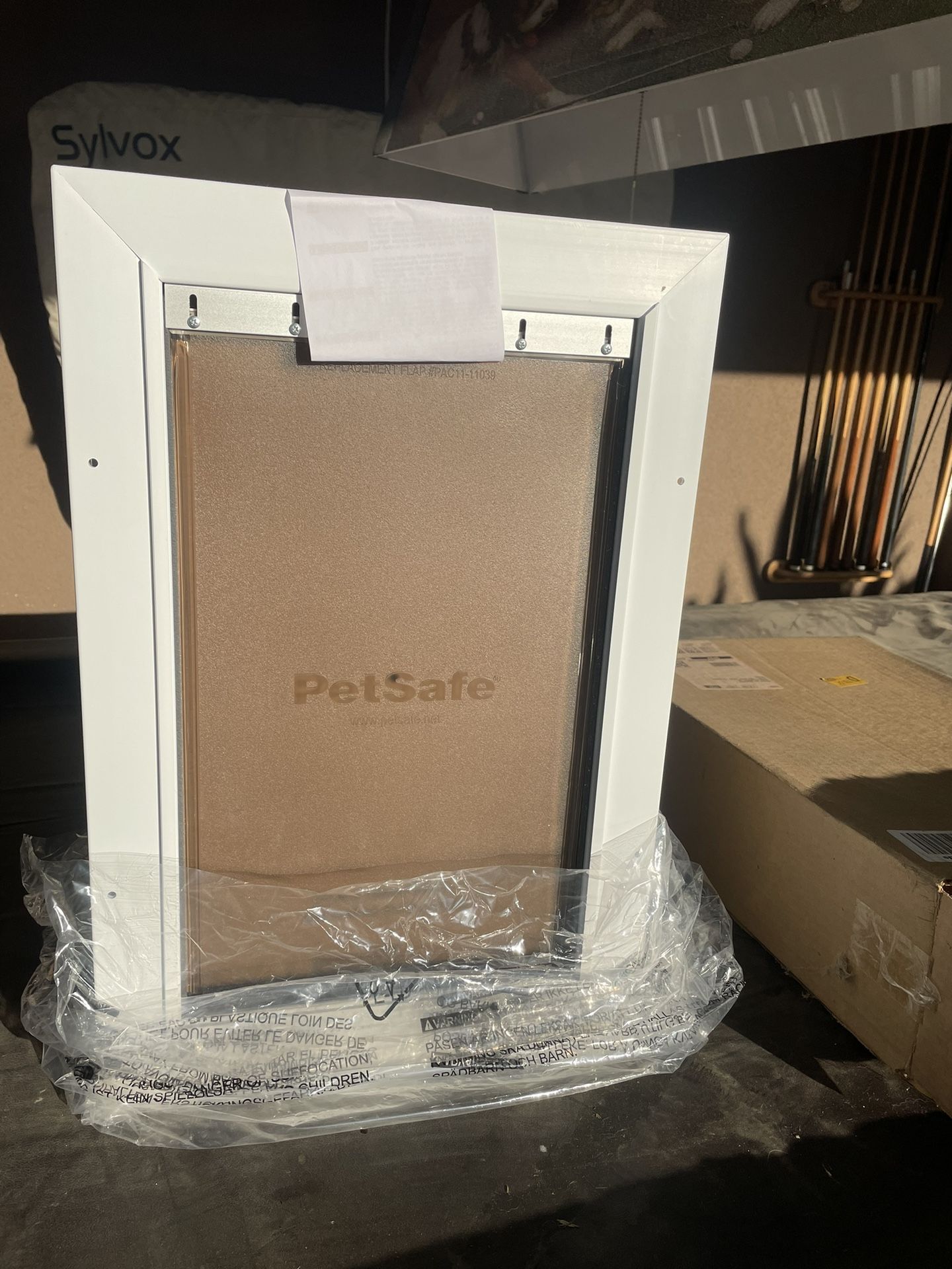 Pet Safe Dog Door 