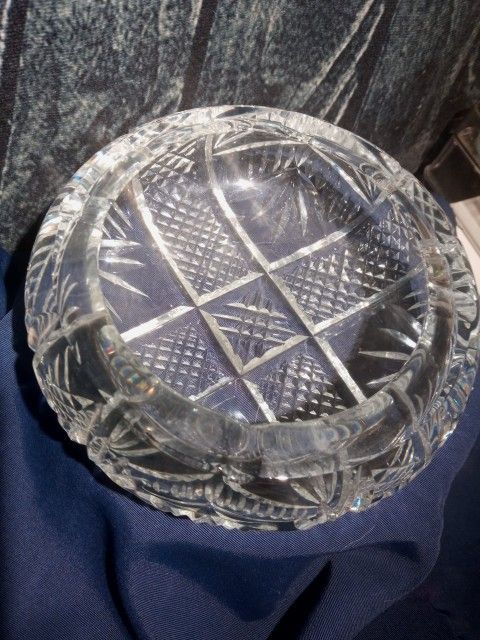Lg Vintage Heavy Cut Crystal Ashtray.