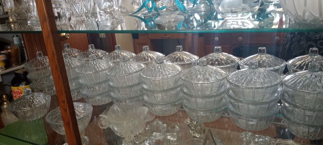 Glass Party Bowls with top