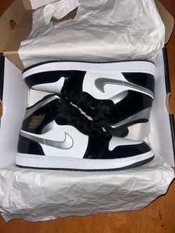 Air Jordan one mid SE