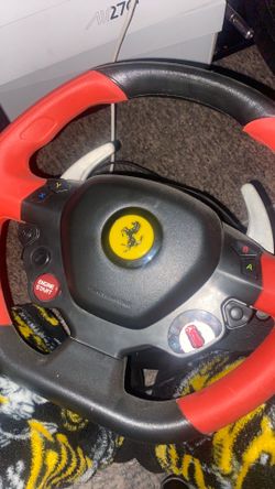XBOX STEERING WHEEL (USED)