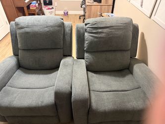 2 recliner chairs