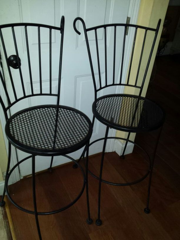 29" Solid cast iron chairs