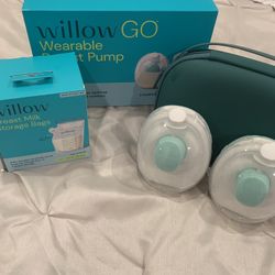 SUPER SALE! Selling Willow Go Wearable Breast Pumps and Travel Case + Storage bags!