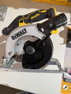 Dewalt Xr 20v Sierra Circular 6 1/2 (solo Herramienta) 