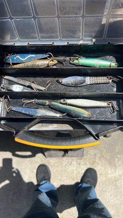 Fishing lures
