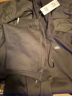 Alo yoga sweatsuit black size small