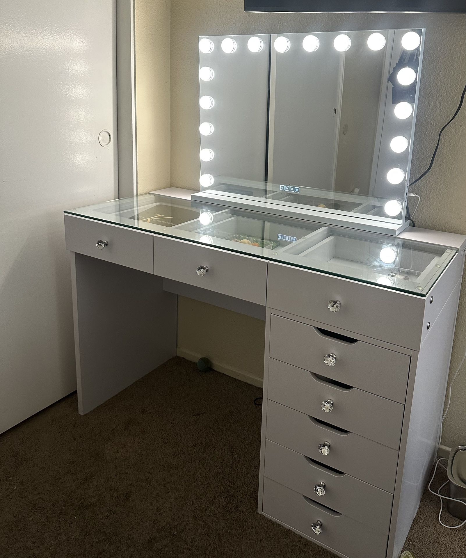 white Vanity desk