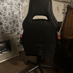 Gaming chair (negotiable) 