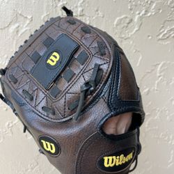 Wilson A300 baseball glove, for the right hand