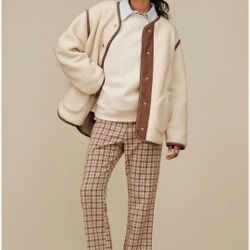 UGG Women Sherpa Fur Cozy Boots Size 7-7.5