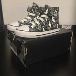 Converse Size 7 Infant 