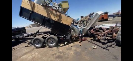 Dump trailer for trash