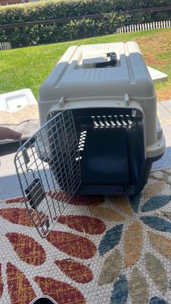 Dog / cat carrier