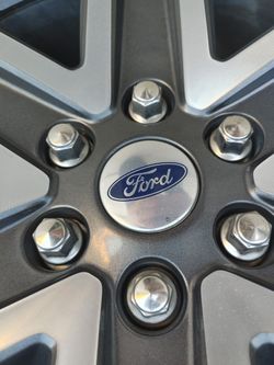 ***Nice 20" Tire/ Rim Combo Ford Tricks-Nice***