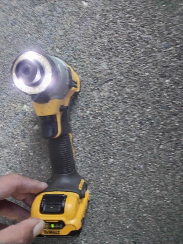 Dewalt Impack Drill With Battery.